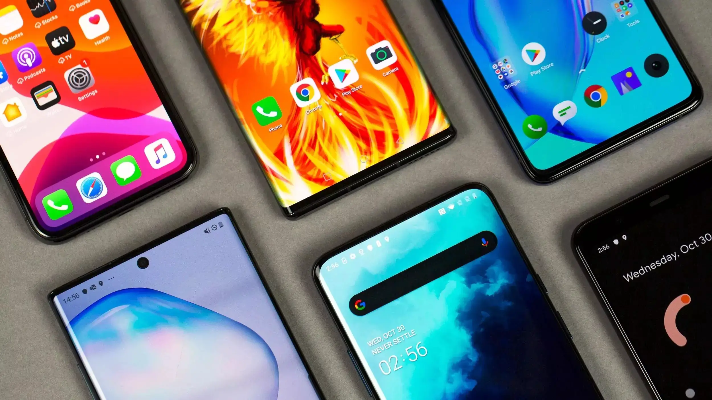SAMSUNG SOLD MORE SMARTPHONES THAN APPLE IN 2023 BUT THE DIFFERENCE IS SMALL
